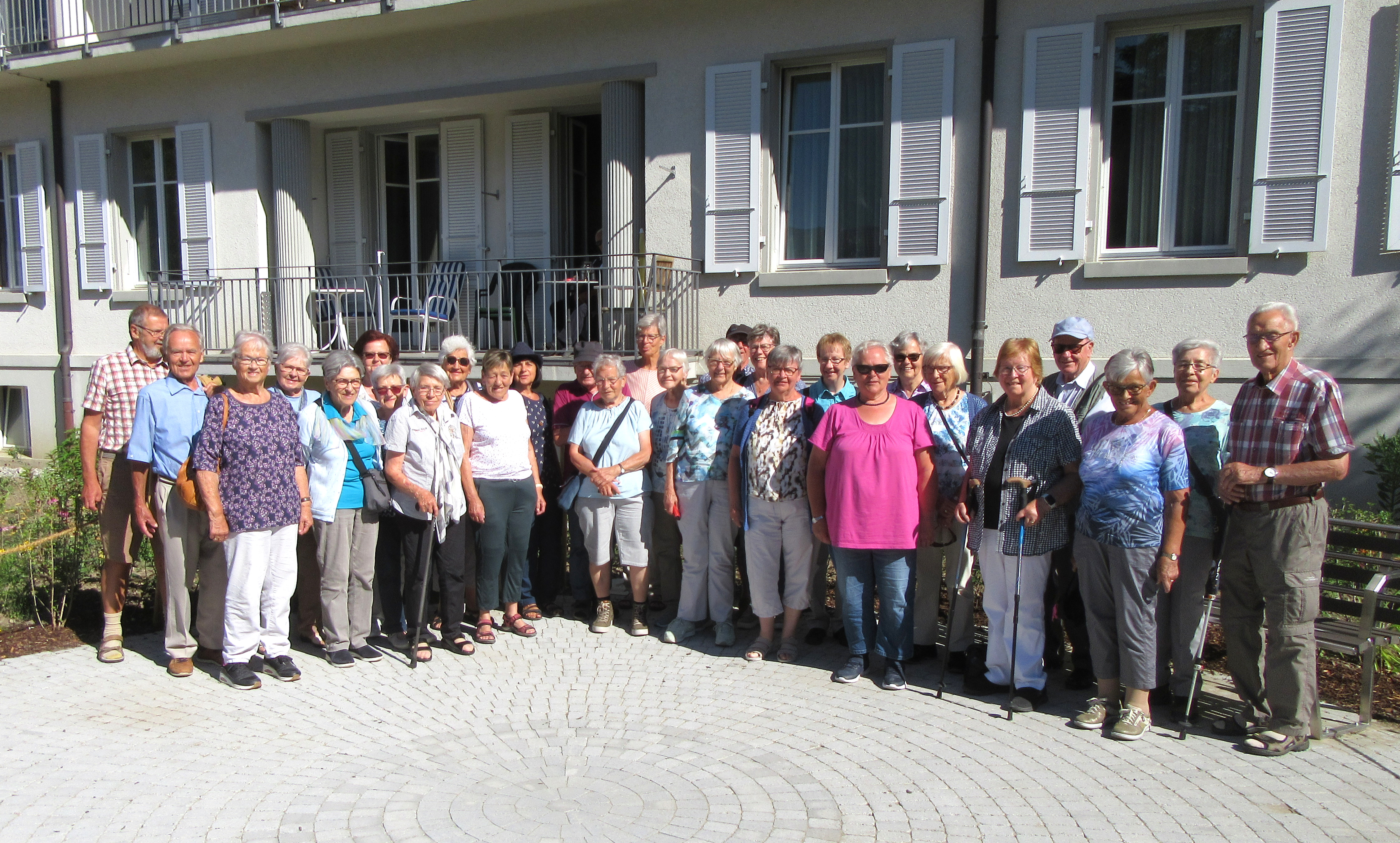 muntere Seniorinnen und Senioren